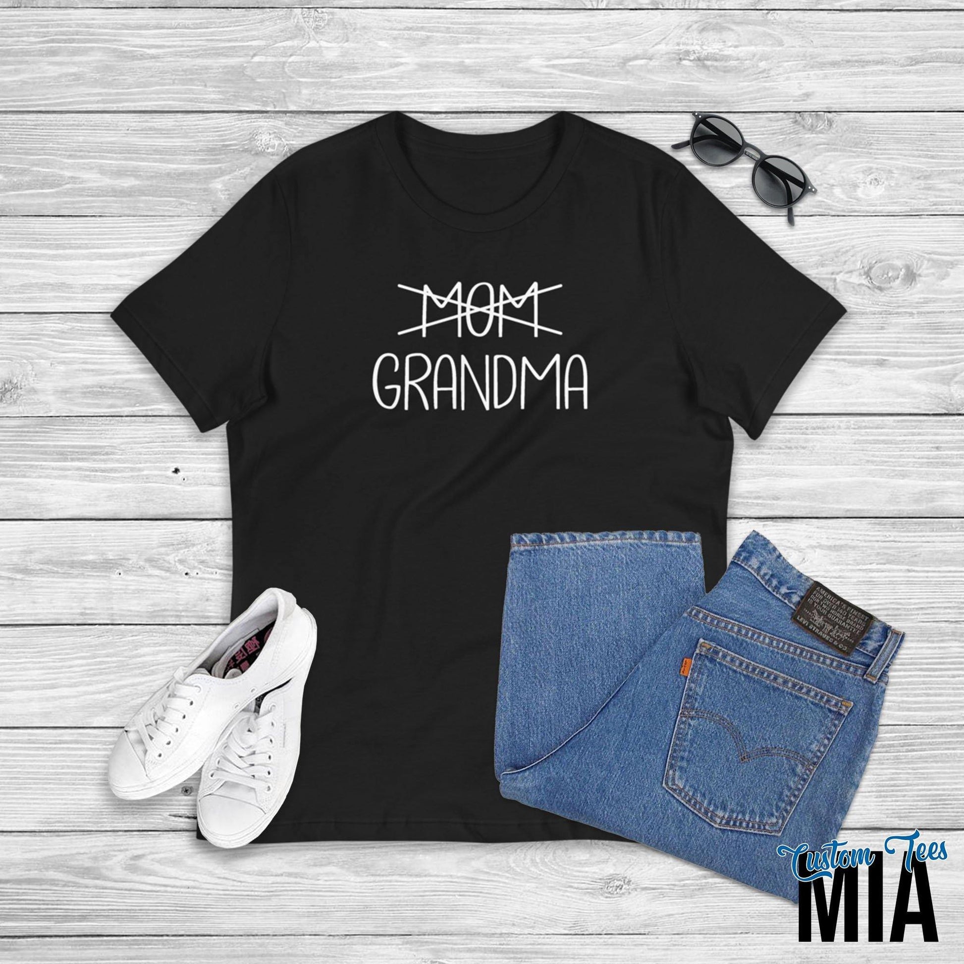 Pregnancy Announcement Grandma Shirt - Custom Tees MIA